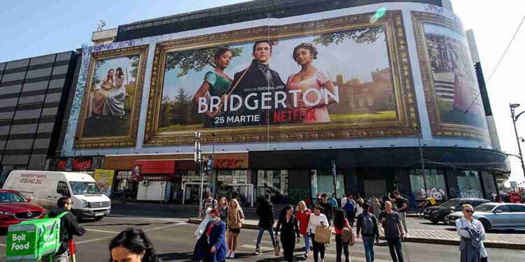 Esploreriamo il background storico della Regina Carlotta.